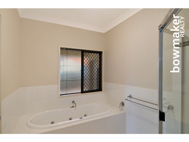 15 Riley Court, North Lakes QLD 4509