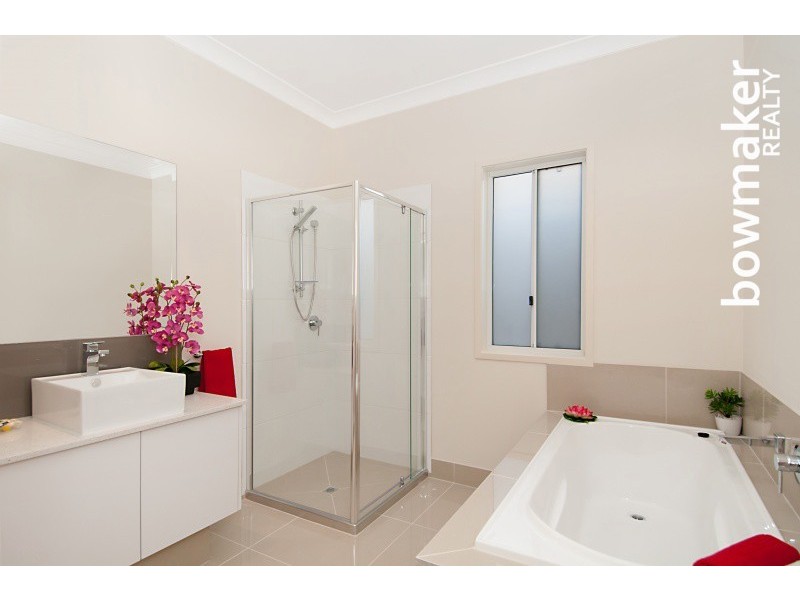 140 Nicklaus Parade, North Lakes QLD 4509