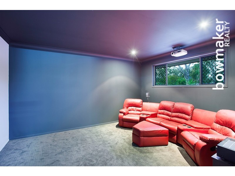 7-9 Barr Place, Ningi QLD 4511