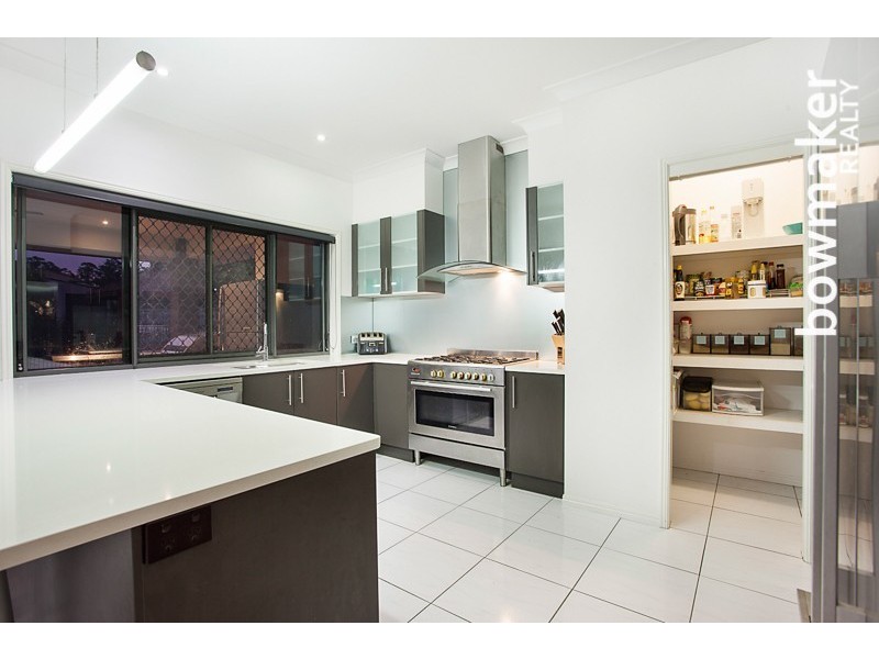 7-9 Barr Place, Ningi QLD 4511