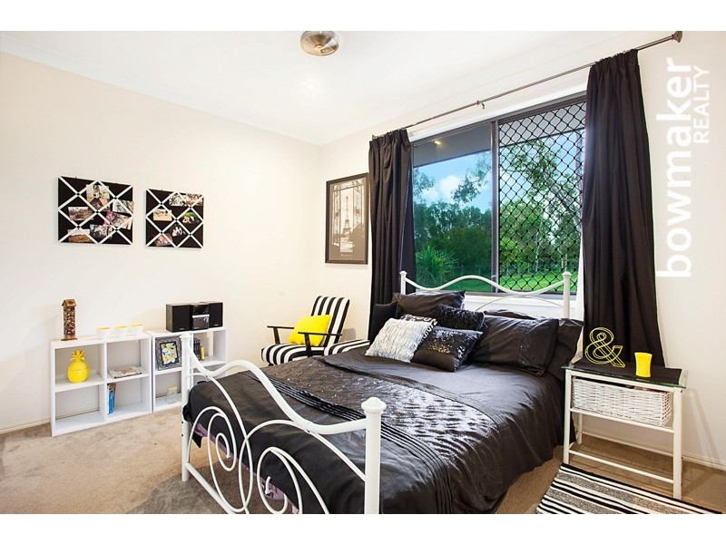 7-9 Barr Place, Ningi QLD 4511