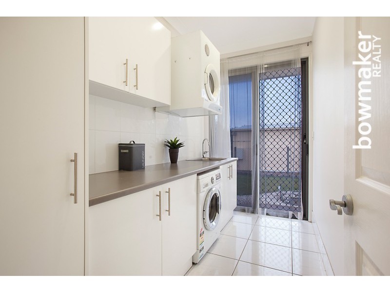 7-9 Barr Place, Ningi QLD 4511