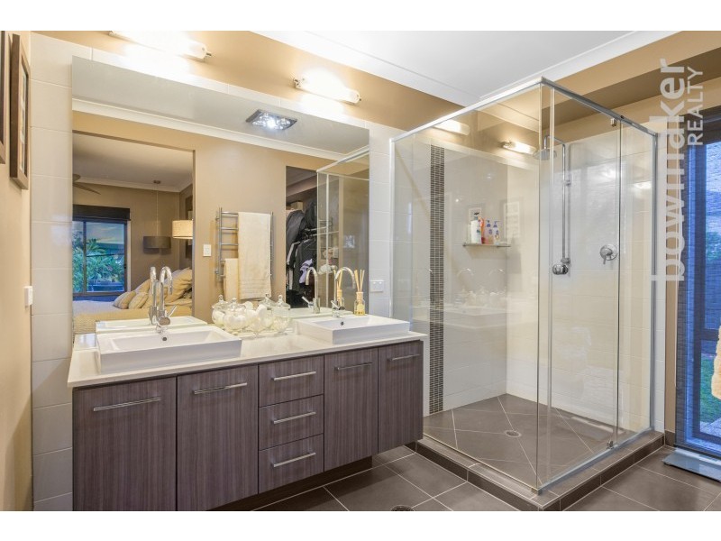 1 Kakadu Court, North Lakes QLD 4509