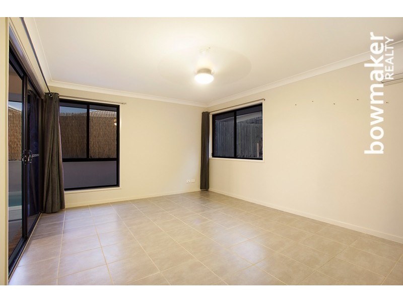 27 Sears Parade, North Lakes QLD 4509