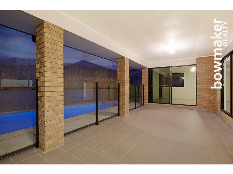 27 Sears Parade, North Lakes QLD 4509