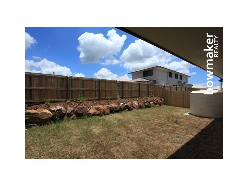 25 Dunes Crescent, North Lakes QLD 4509