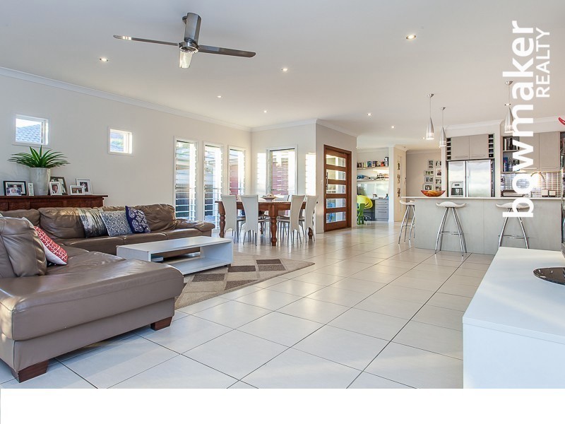 45 Whittome Esplanade, Murrumba Downs QLD 4503