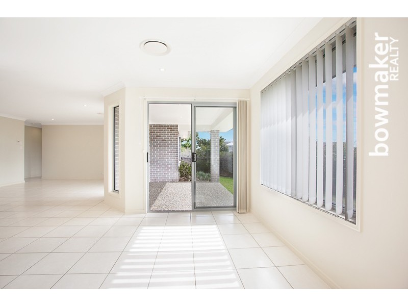 19 Menara Circuit, North Lakes QLD 4509