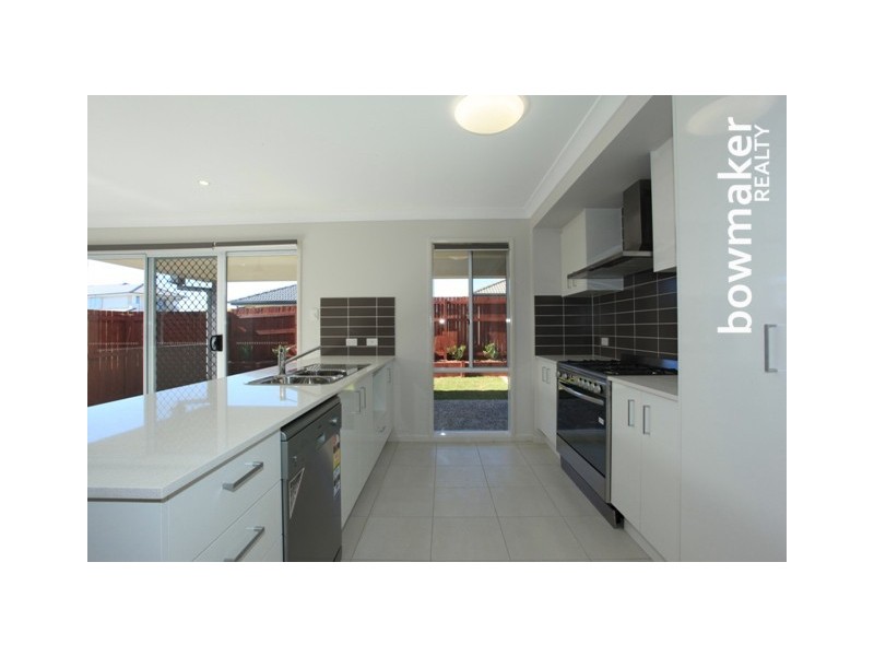 14 Hartley Crescent, North Lakes QLD 4509