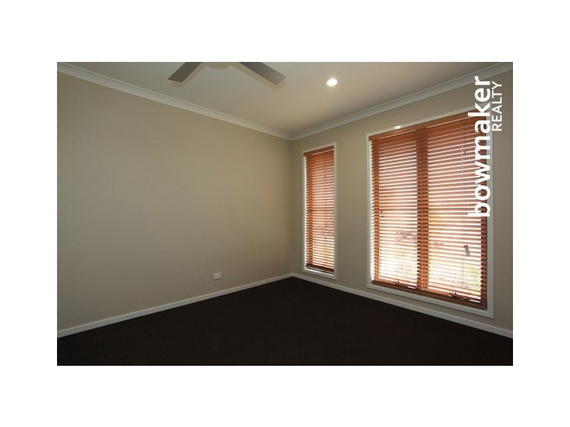 4 Wallarah Parade, North Lakes QLD 4509