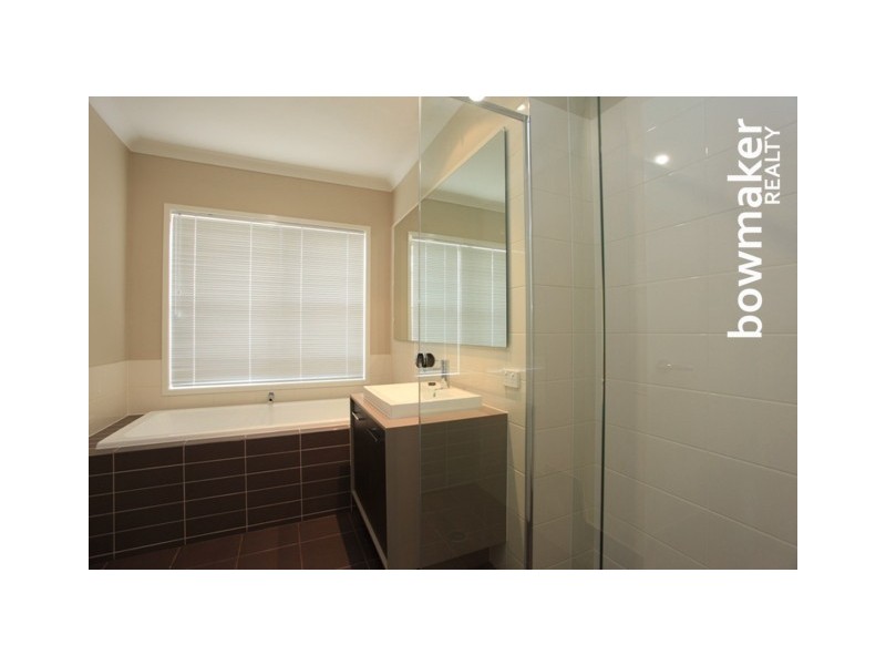 4 Wallarah Parade, North Lakes QLD 4509