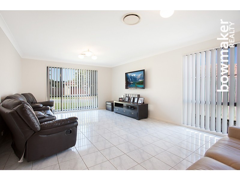 5 Chilton Crescent, North Lakes QLD 4509