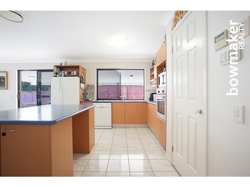 5 Chilton Crescent, North Lakes QLD 4509