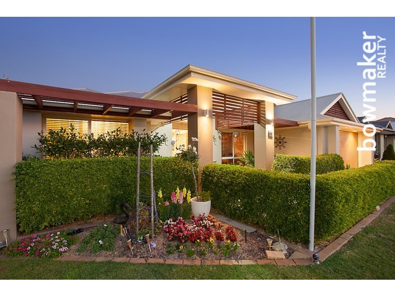 38 Sandpiper Avenue, North Lakes QLD 4509