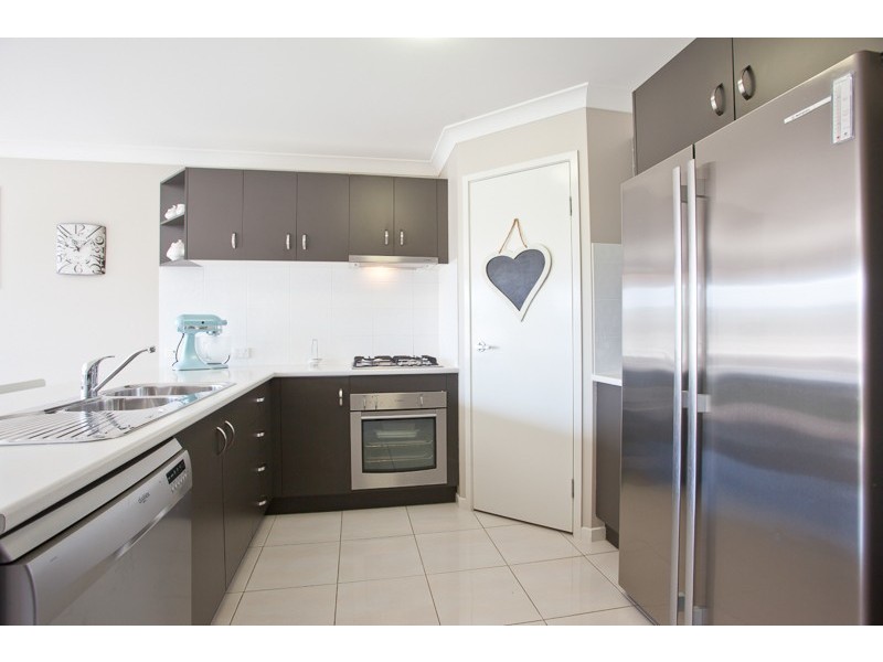 69 Tarragon Pde, Griffin QLD 4503