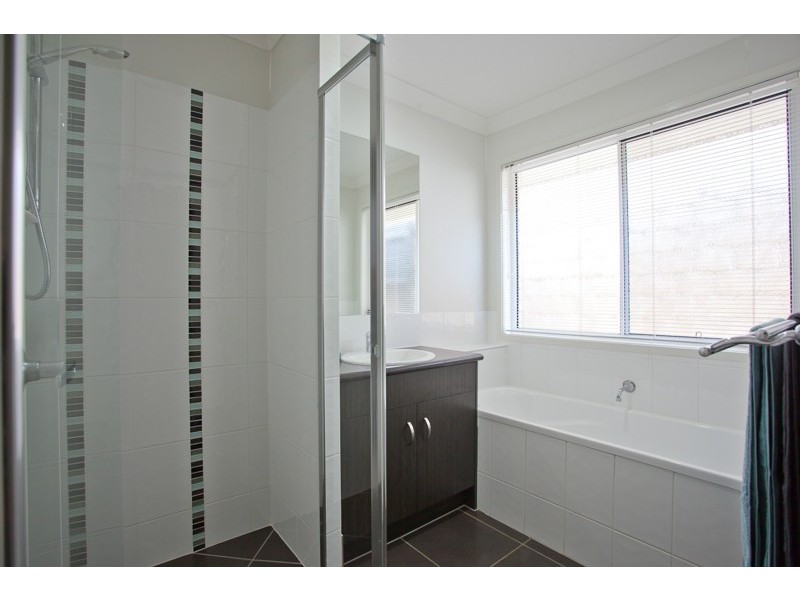 69 Tarragon Pde, Griffin QLD 4503