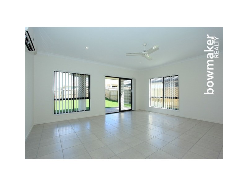 27 Friars Crescent, North Lakes QLD 4509