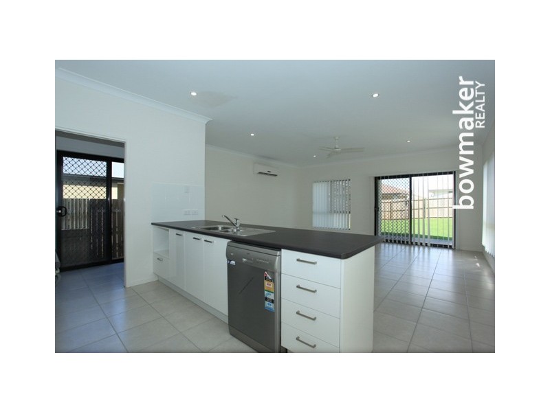 27 Friars Crescent, North Lakes QLD 4509