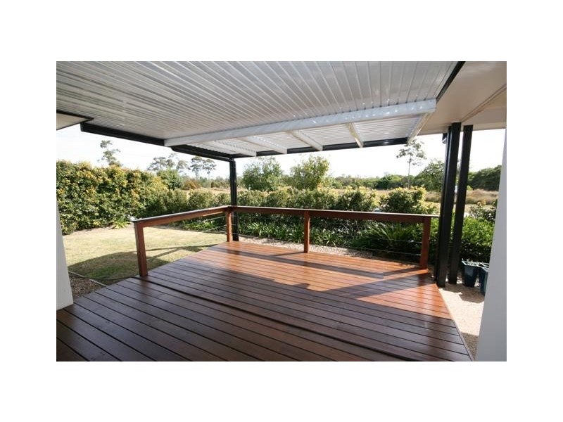 33 Dotterel Crescent, North Lakes QLD 4509