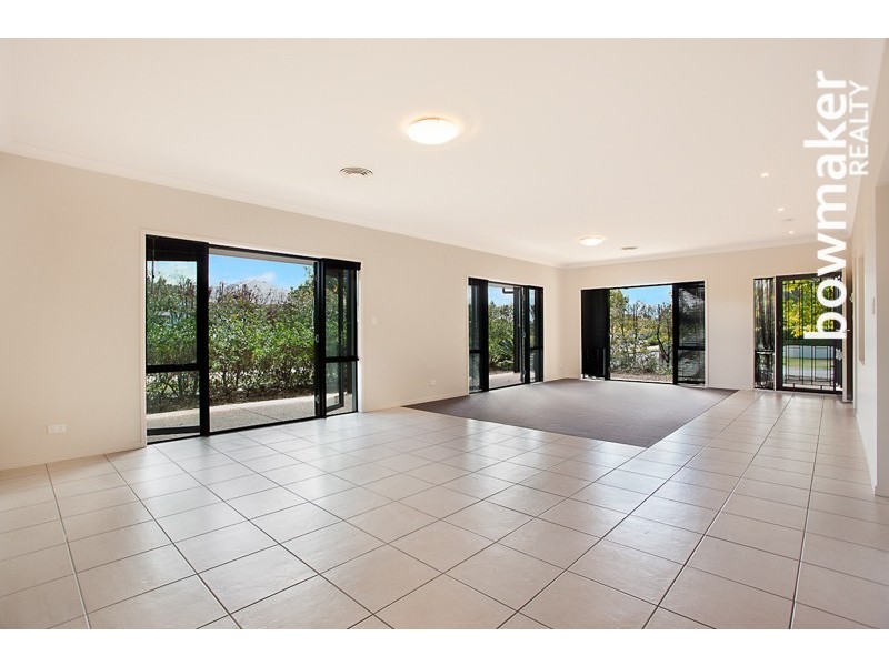 33 Dotterel Crescent, North Lakes QLD 4509