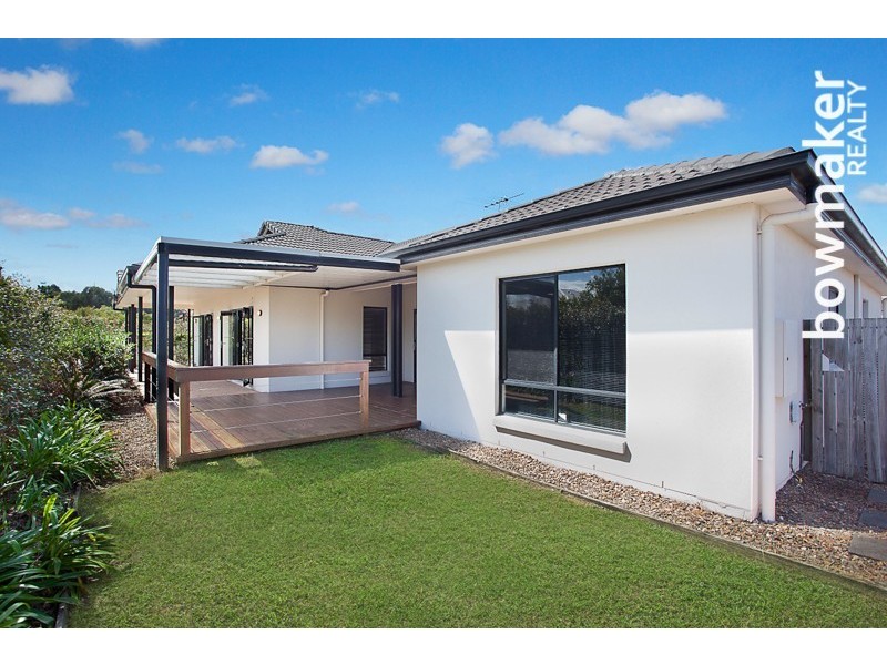 33 Dotterel Crescent, North Lakes QLD 4509