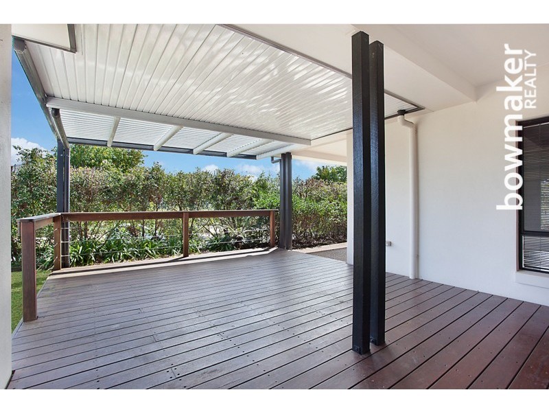 33 Dotterel Crescent, North Lakes QLD 4509