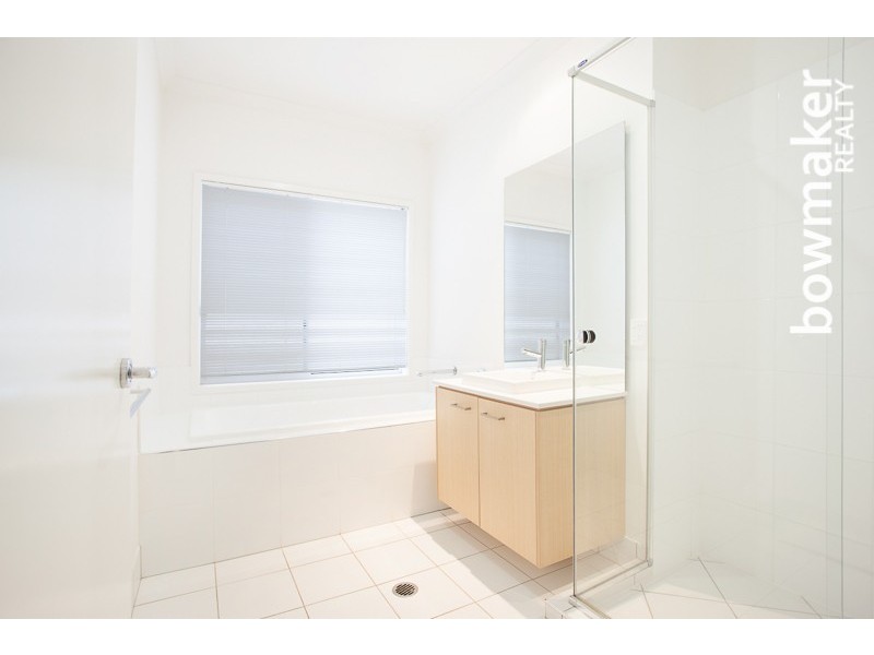 12 Chase Crescent, North Lakes QLD 4509