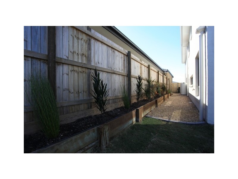 25 Lytham Circuit, North Lakes QLD 4509