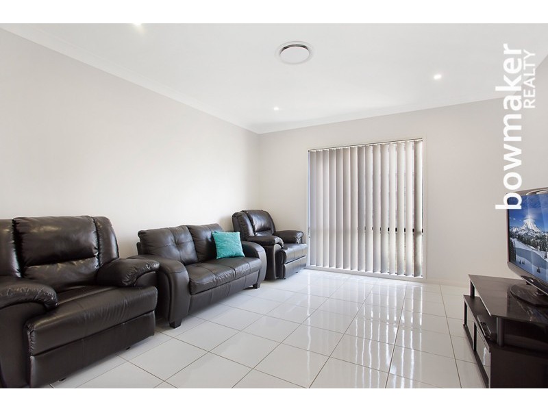 1 Riviera Cres, North Lakes QLD 4509