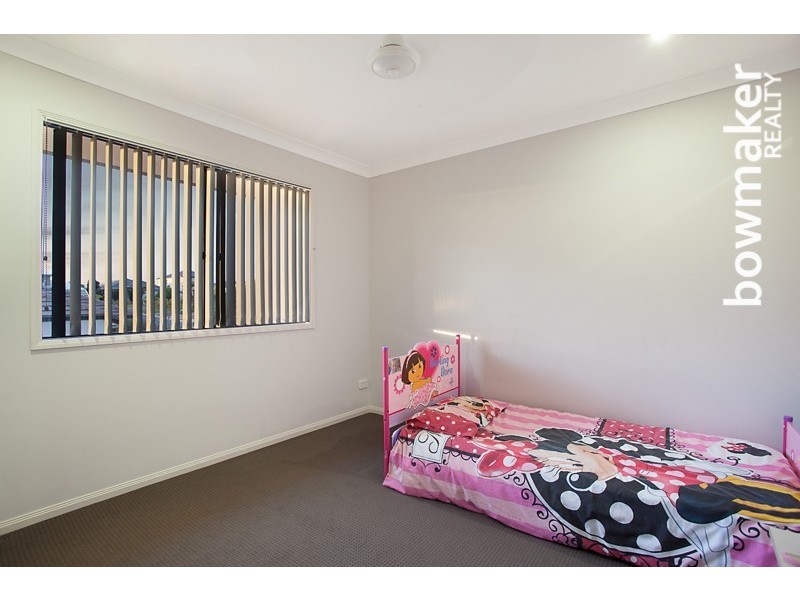 1 Riviera Cres, North Lakes QLD 4509