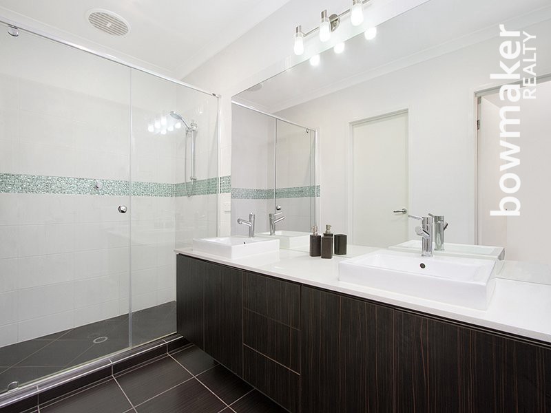 14 Cowen Terrace, North Lakes QLD 4509