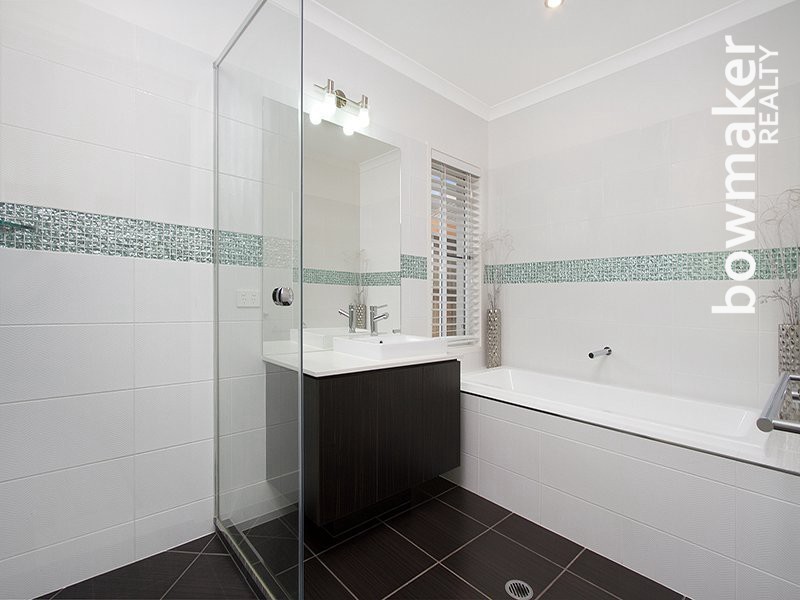 14 Cowen Terrace, North Lakes QLD 4509