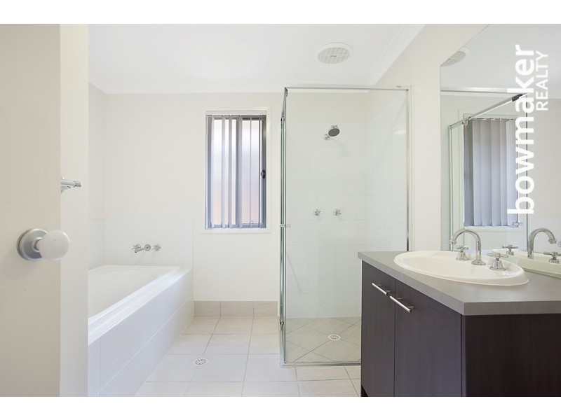 5 Fairy Wren Circuit, Dakabin QLD 4503