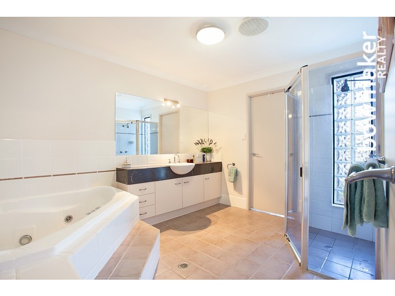 16 Songlark Court, Mango Hill QLD 4509