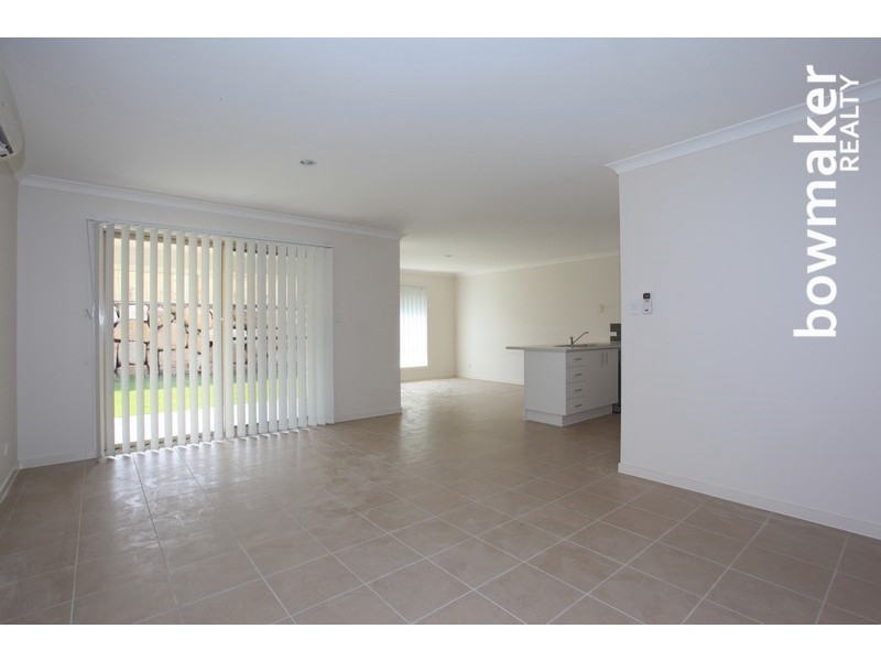 16 Moonie Crescent, North Lakes QLD 4509