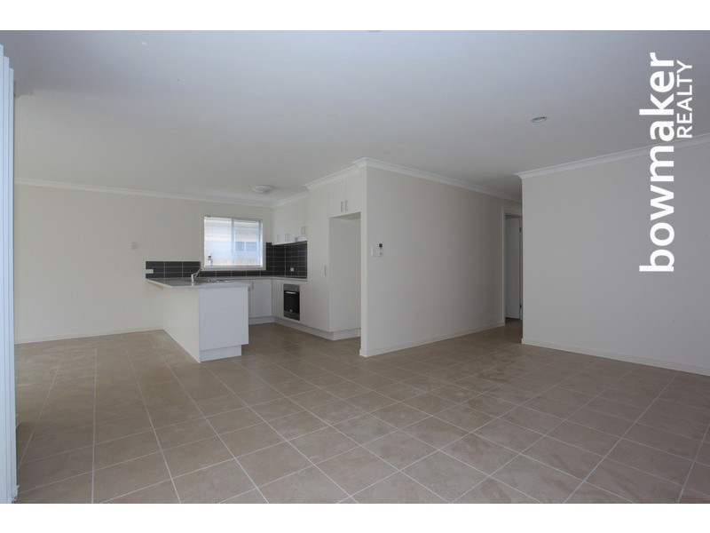 16 Moonie Crescent, North Lakes QLD 4509