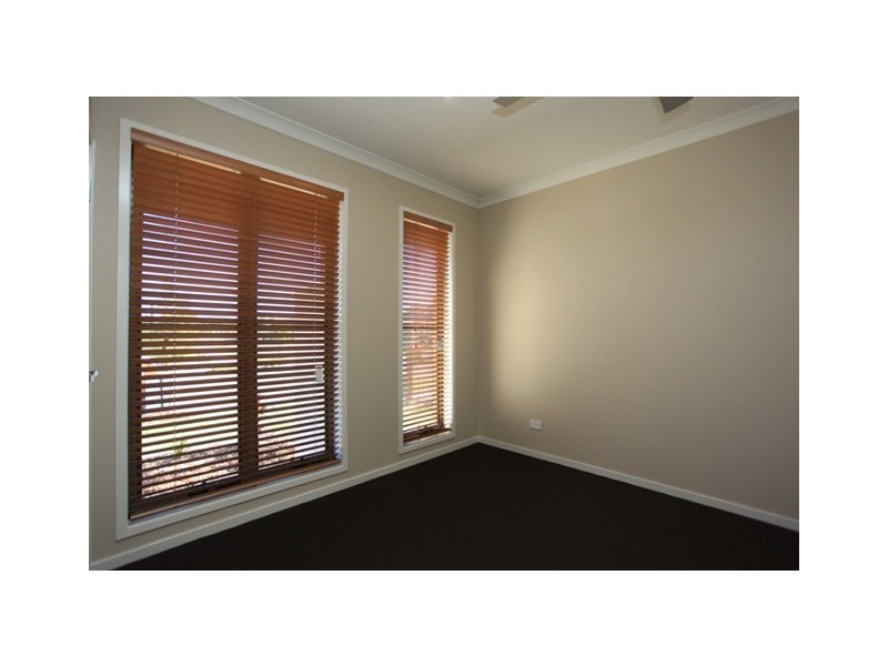 19 Borbidge Street, North Lakes QLD 4509