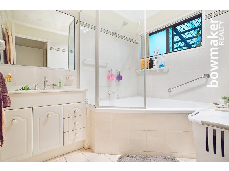 49 Melinda Court, Kallangur QLD 4503