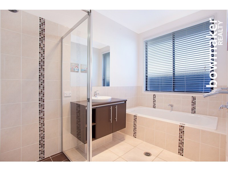 12 Astley Parade, North Lakes QLD 4509
