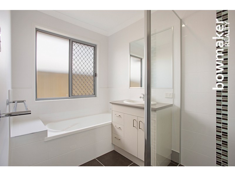 11 Lemongrass Circuit, Griffin QLD 4503