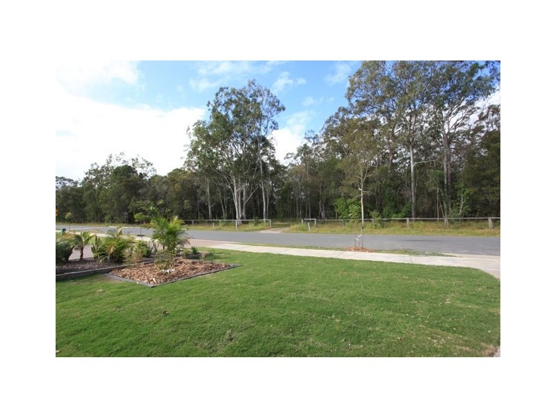 Unit B/25 Lagoon Road, Burpengary QLD 4505