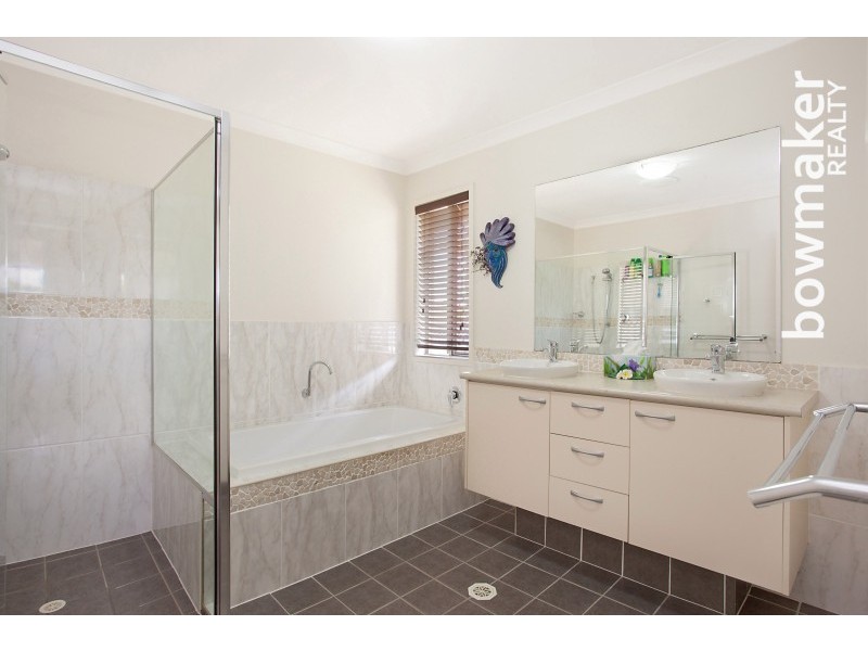 11 Redcedar Street, North Lakes QLD 4509