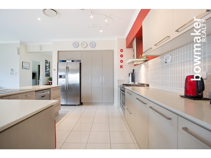 8 Kangaroo Street, North Lakes QLD 4509