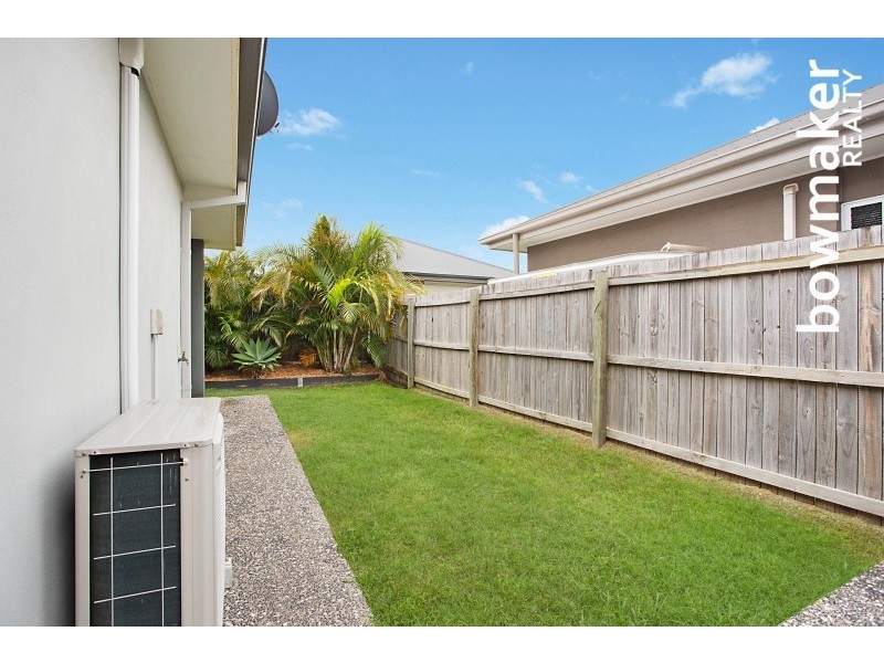 31 Riviera Crescent, North Lakes QLD 4509