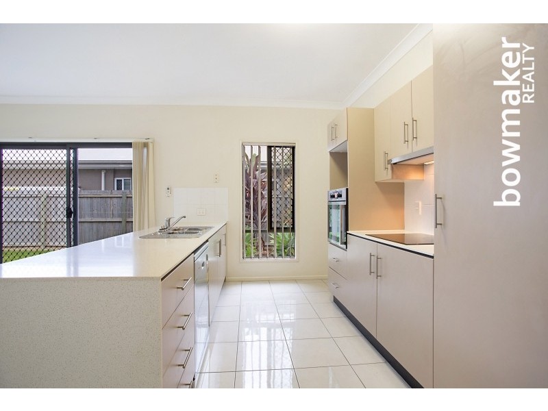 31 Riviera Crescent, North Lakes QLD 4509