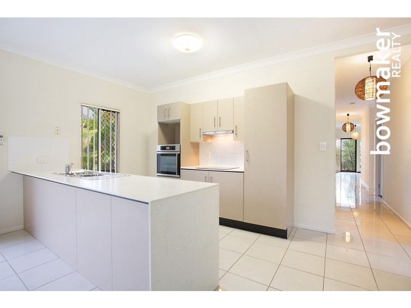 31 Riviera Crescent, North Lakes QLD 4509