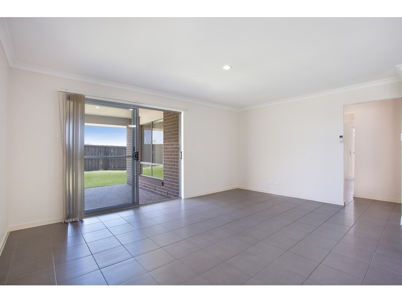 29 Shimao Crescent, North Lakes QLD 4509