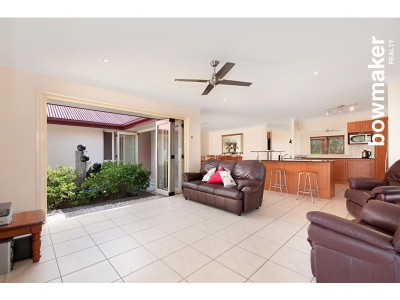 102 Copeland Drive, North Lakes QLD 4509