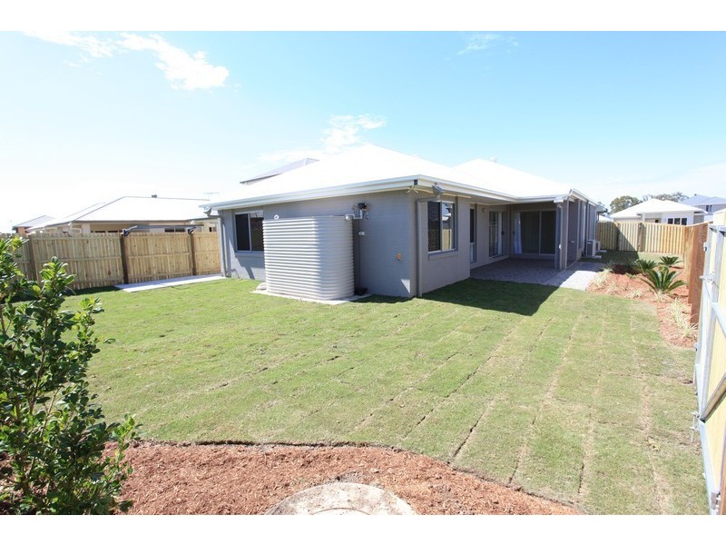 10 Friars Crescent, North Lakes QLD 4509