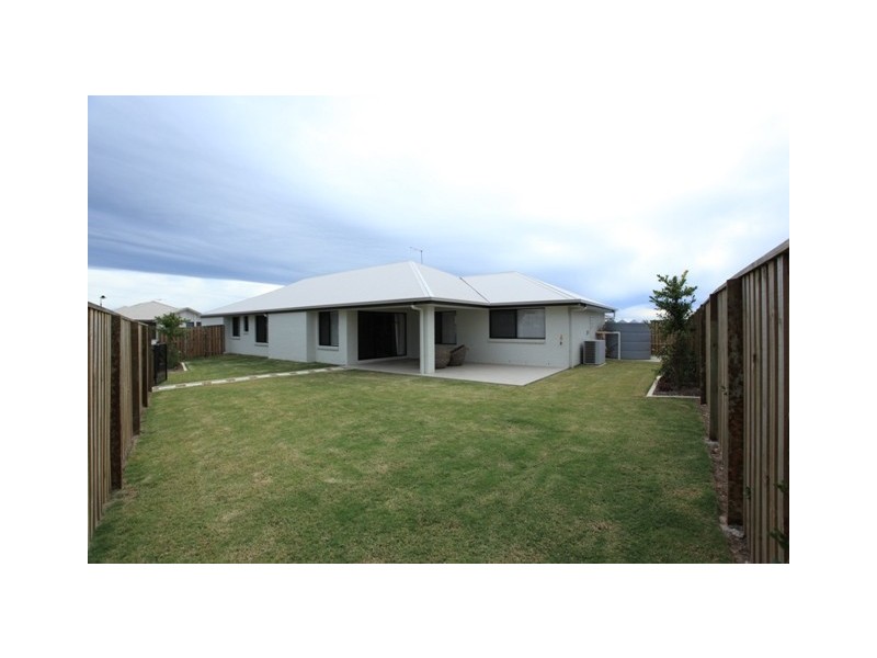 21 Williams Crescent, North Lakes QLD 4509